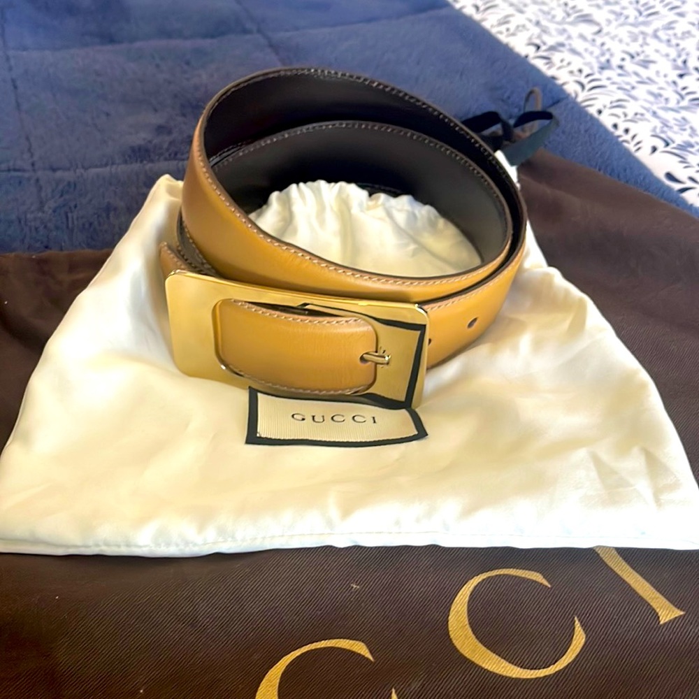 Authentic Tan-Colored EUC Gucci Leather Belt. Beautiful accessory!!